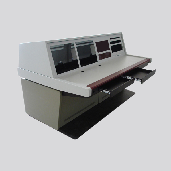 監(jiān)控操作臺