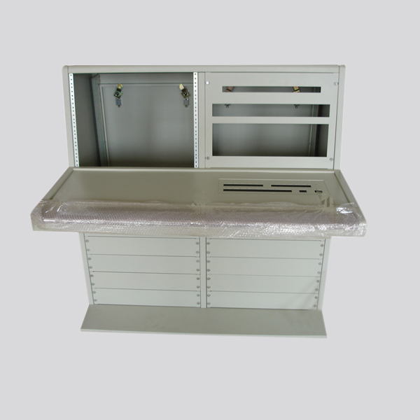 監(jiān)控操作臺