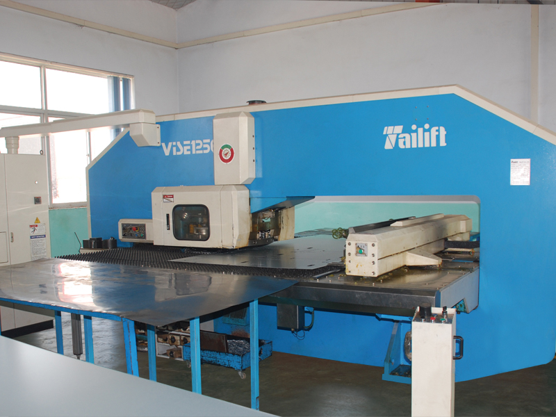 數(shù)控轉(zhuǎn)塔沖床